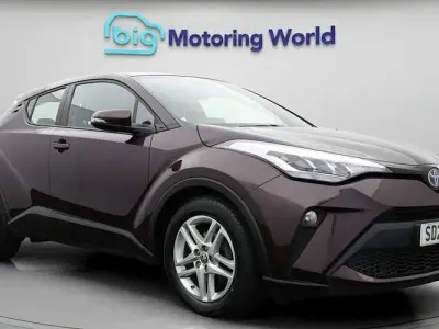 Used Toyota C-HR 122 HP (89 kW) 2023 Purple SUV