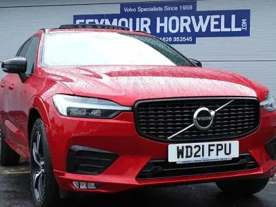 Used Volvo XC60 R-Design 197 HP (144 kW) 2021 Red SUV