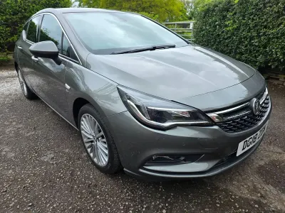 Used Vauxhall Astra Elite 105 HP (77 kW) 2018 Grey Hatchback