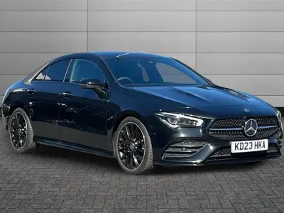 Begagnad Mercedes CLA180 AMG Line Premium Plus 136 HK (100 kW) 2023 Svart Sedan