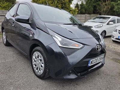 Usado Toyota Aygo X-play 72 HP (52 kW) 2020 Citadino