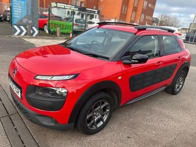 Used Citroën C4 Cactus Feel 100 HP (73 kW) 2015 Red Hatchback