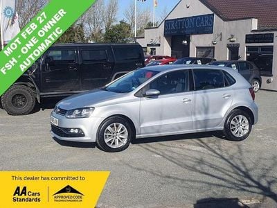 Used VW Polo SE 90 HP (66 kW) 2015 Silver Hatchback