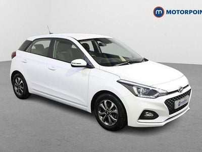 Used Hyundai i20 SE 101 HP (74 kW) 2019 White Hatchback