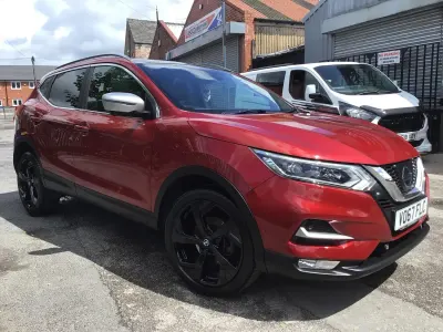 Used Nissan Qashqai Tekna+ 130 HP (95 kW) 2017 Red SUV