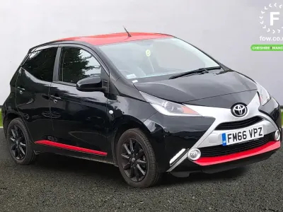 Used Toyota Aygo x-press 69 HP (50 kW) 2017 Black Hatchback