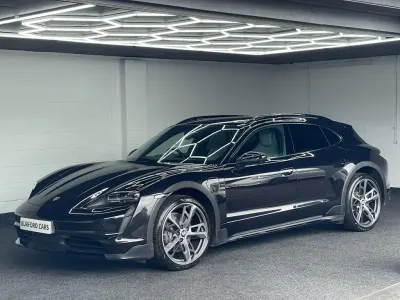 Used Porsche Taycan Cross Turismo 350 kW (476 HP) 2023 Black Estate