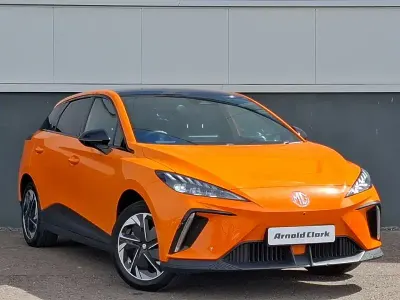 Used MG MG4 EV Trophy 149 kW (203 HP) 2023 Orange Hatchback