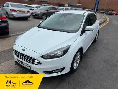 Used Ford Focus Titanium 125 HP (91 kW) 2014 White Hatchback