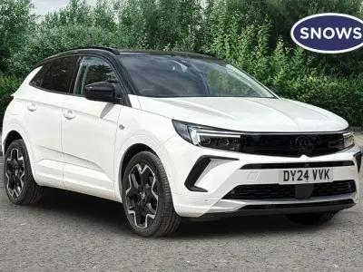 Used Vauxhall Grandland X Ultimate 130 HP (95 kW) 2024 Arctic white SUV