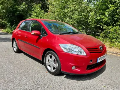 Used Toyota Auris 2010 Red Hatchback