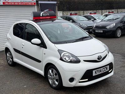 Used Toyota Aygo Style 2014 White Hatchback