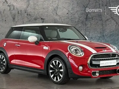 Used Mini Cooper S Exclusive 192 HP (141 kW) 2019 Red Hatchback