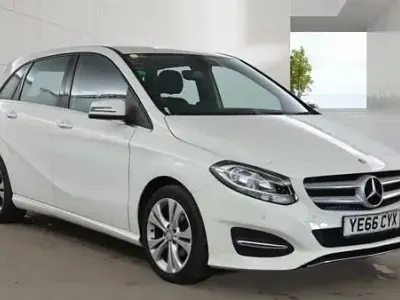 Begagnad Mercedes B180 109 HK (80 kW) 2016 Vit Minibuss