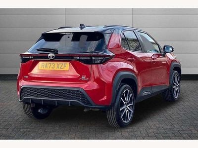 Usado Toyota Yaris Cross Sport 116 HP (85 kW) 2024 Vermelho SUV