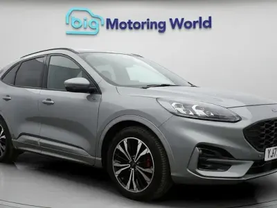 Used Ford Kuga ST-Line X 190 HP (139 kW) 2023 Silver SUV