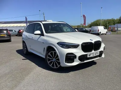 Begagnad BMW X5 M Sport 394 HK (289 kW) 2022 Vit SUV