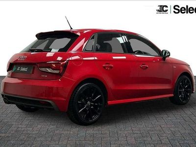 Begagnad Audi A1 S-Line 123 HK (90 kW) 2018 Röd Halvkombi