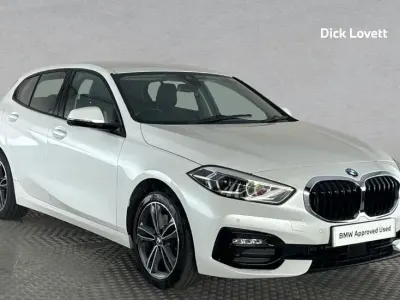 Used BMW 118 Sport Line 138 HP (101 kW) 2020 White Hatchback