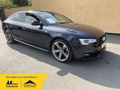 Begagnad Audi A5 Black Edition 2014 Blå Sportkupé