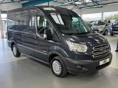 Second-hand Ford Transit Trend 125 CP (91 kW) 2014 Albastru Van