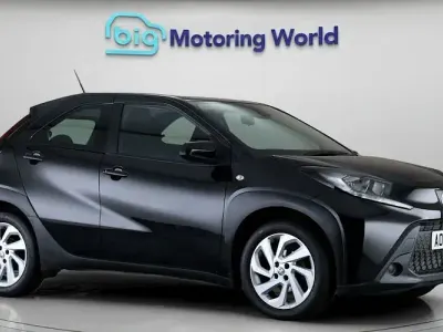 Used Toyota Aygo X PURE 72 HP (52 kW) 2023 Black SUV