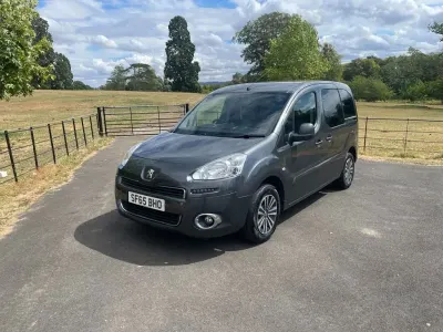 Used Peugeot Partner Tepee S 92 HP (67 kW) 2015 Grey MPV