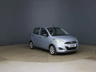 Used Hyundai i10 Classic 85 HP (62 kW) 2011 Silver Hatchback
