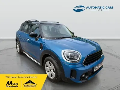 Begagnad Mini Cooper Classic 2022 Blå Halvkombi