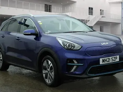 Używany Kia Niro 150 kW (204 KM) 2021 Niebieski SUV