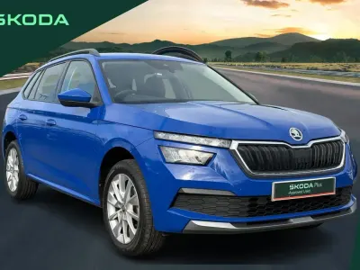 Usado Skoda Kamiq SE Drive 94 CV (69 kW) 2023 Azul SUV