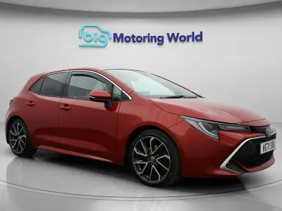 Usado Toyota Corolla 184 CV (135 kW) 2022 Rojo Utilitario