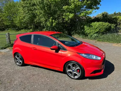 Usado Ford Fiesta ST 2014 Laranja Citadino
