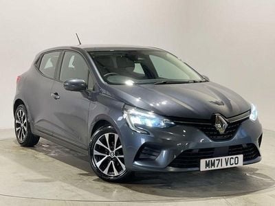 Used Renault Clio V Iconic 90 HP (66 kW) 2022 Grey Hatchback