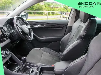 Used Skoda Karoq SE 116 HP (85 kW) 2019 White SUV