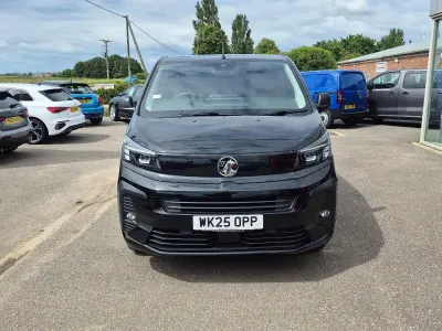 Used Vauxhall Vivaro 143 HP (105 kW) 2025 Black MPV