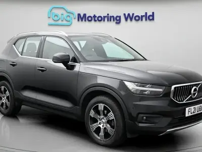 Usado Volvo XC40 Inscription 163 HP (119 kW) 2021 Preto SUV