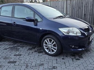 Blue Used 2009 Toyota Auris Hatchback | £1,995 (Good price)