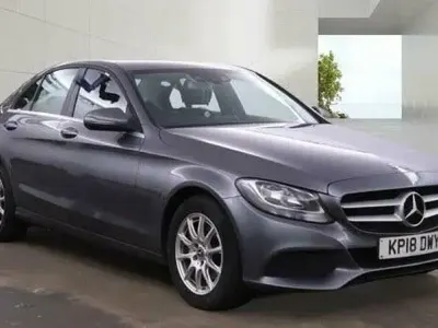 Second-hand Mercedes C200 SE 2018 Gri