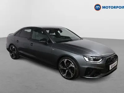 Begagnad Audi A4 Black Edition 2023 Grå Sedan
