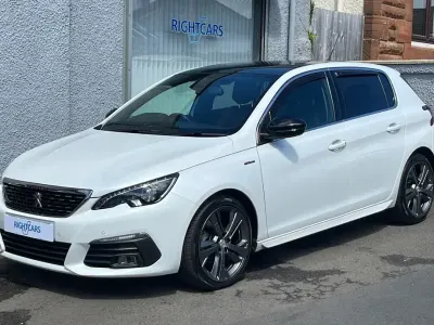 Used Peugeot 308 GT-line 2019 White Hatchback