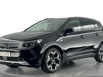 Begagnad Vauxhall Grandland X Ultimate 131 HK (96 kW) 2024 SUV