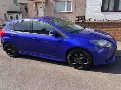Begagnad Ford Focus ST 2014 Blå Halvkombi