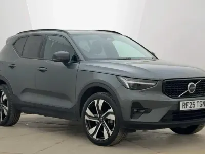Usado Volvo XC40 Ultra 2025 Verde SUV