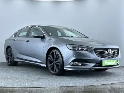 Used Vauxhall Insignia SRi 170 HP (125 kW) 2019 Grey Hatchback