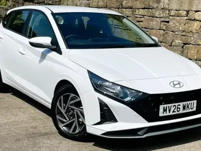 New Hyundai i20 90 HP (66 kW) 2026 White Hatchback