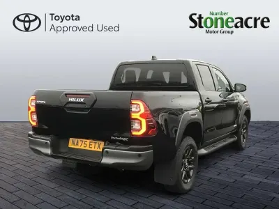 Usado Toyota HiLux 204 CV (150 kW) 2025 Negro Pickup/Camioneta