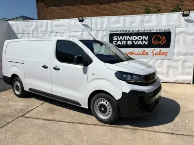 Used Vauxhall Vivaro 145 HP (106 kW) 2024 White MPV