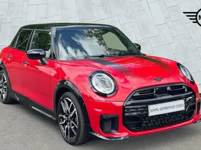 Używany Mini Cooper S Hatch 201 KM (147 kW) 2025 Czerwony Hatchback