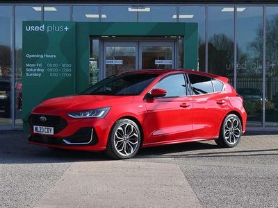 Used Ford Focus ST-Line 125 HP (91 kW) 2023 Red Hatchback